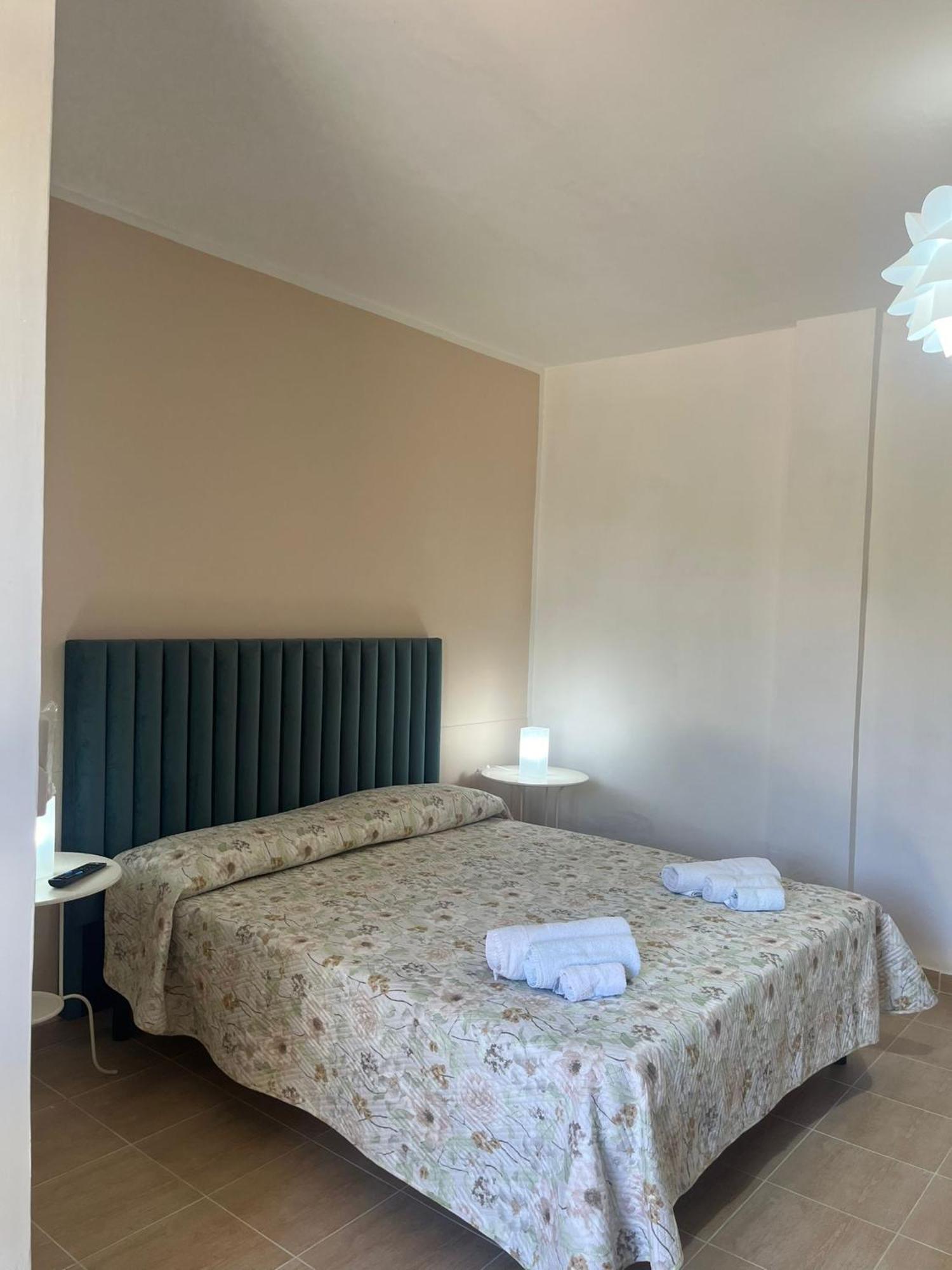 B&B "L'Eco Del Mare" Agropoli Bagian luar foto